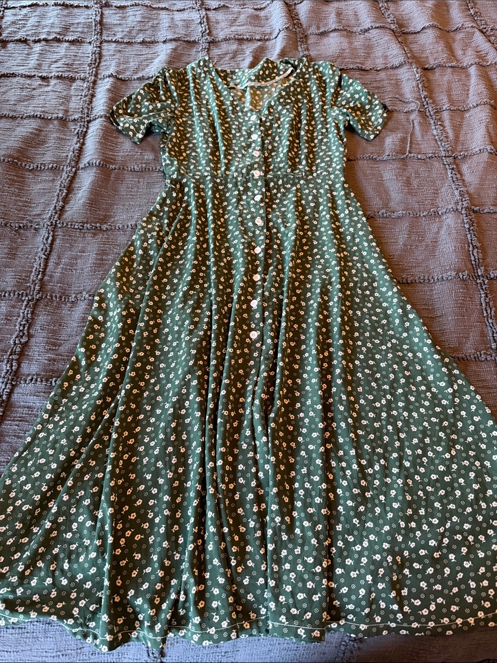 Green Floral Button-Front Maxi Dress